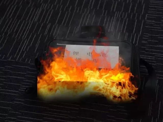 鋰電池堆積具有危險隱患，對其使用回收設(shè)備處理刻不容緩